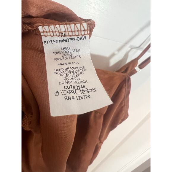 Francesca’s Shannon Satin Babydoll Top NEW Size XL Extra Large Cropped Tank - Picture 9 of 10